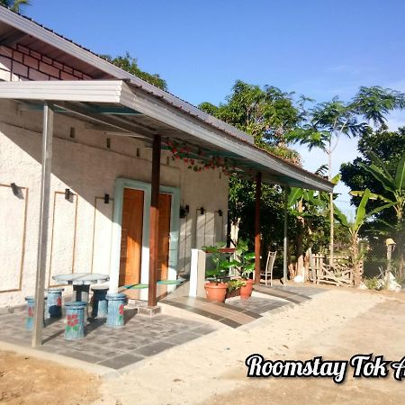 Roomstay Tok Abah A Kuala Rompin Ngoại thất bức ảnh