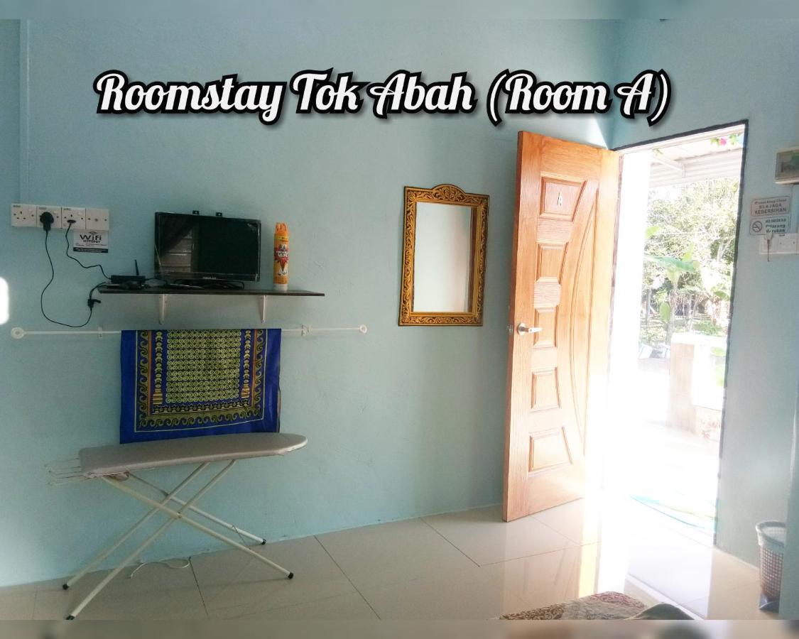 Roomstay Tok Abah A Kuala Rompin Ngoại thất bức ảnh